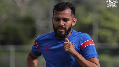 Jorge Álvarez en el entrenamiento de Olimpia previo a las semifinales de la Liga Nacional.