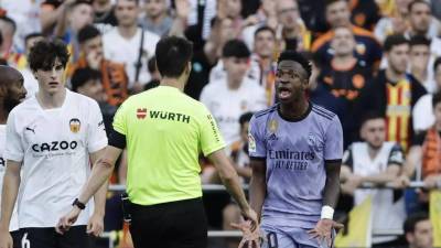 Vinicius ha tenido encontronazos con aficionados del Valencia.