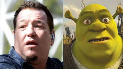 Steven Harwell, fundador de Smash Mouth e intérprete de la canción de Shrek.