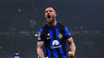 Marko Arnautović celebrando su gol contra el Atlético de Madrid en la Champions League.