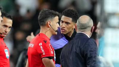 Jude Bellingham le reclamó al árbitro GIl Manzano por haberlo expulsado.