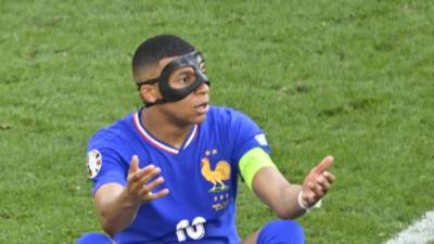 Mbappé anotó un gol en el duelo Francia vs Dinamarca que finalizó empatado 1-1.