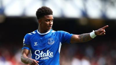 Demarai Gray firmará un contrato de cuatro años hasta 2027.