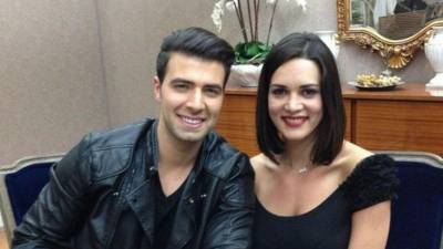 Los actores Jencarlos Canela y Mónica Spear.