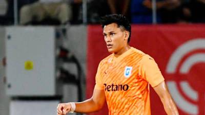 El defensor Denil Maldonado se pierde el partido de vuelta por la Conference League.