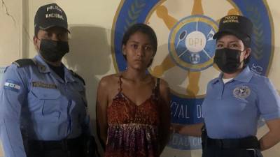 Sonia Saraí Reyes Izaguirre (24) fue presentada por agentes de la Policía Nacional.