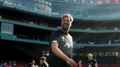 Klopp en uno de los entrenamientos que tuvo como DT del Liverpool.