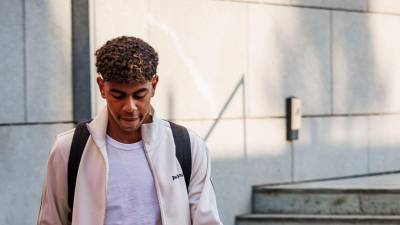 Lamine Yamal abandonó la concentración de la selección española en la Ciudad del Fútbol de Las Rozas, Madrid.