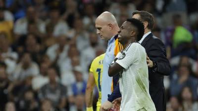 Vinicius se lesionó tras una mala caída en el duelo ante Villarreal por la Jornada 9 de la Liga Española.