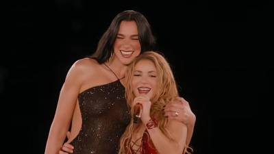 La noche de despedida de Shakira en Madrid tuvo una invitada inesperada. Dua Lipa apareció este sábado sobre el escenario de la residencia que la cantante colombiana ofrece en la capital española y ambas sorprendieron al público con una interpretación de Antología, uno de los temas más emblemáticos de la trayectoria de la artista.