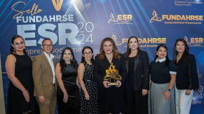 LACTHOSA ha recibido el Sello FUNDAHRSE como Empresa Socialmente Responsable durante 15 años seguidos, resaltando el compromiso de la empresa con el desarrollo sostenible.