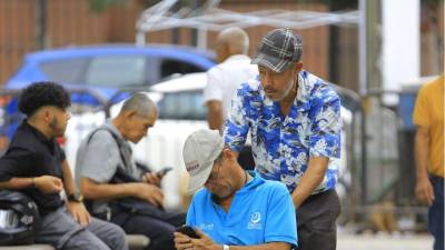 El Decreto Legislativo No. 45-2025 introduce una reforma a la Ley Integral de Protección al Adulto Mayor y Jubilados con el propósito de fortalecer los derechos económicos y sociales de las personas adultas mayores en Honduras. La normativa busca ampliar los beneficios existentes, establecer descuentos obligatorios en bienes y servicios básicos y definir con mayor claridad los mecanismos para su aplicación y supervisión.