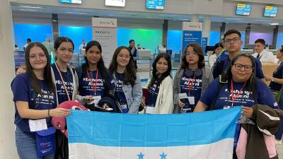 Estudiantes del Centro Cultural Sampedrano viajan a Estados Unidos para participar en el programa CAYA, patrocinado por la Embajada de Estados Unidos en Honduras.