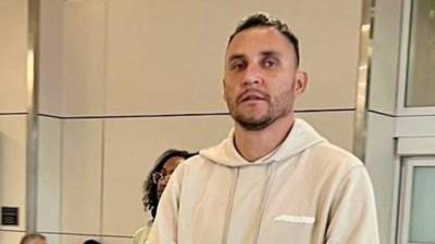 Keylor Navas en el momento que llegaba a la ciudad de Dallas, Estados Unidos.