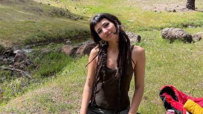 La hermana de Claudia Tacoronte, la estudiante española de 21 años asesinada el pasado 12 de septiembre en Cuautla, Morelos, rompió el silencio y cuestionó la respuesta de las autoridades y de la comunidad universitaria tras el crimen.