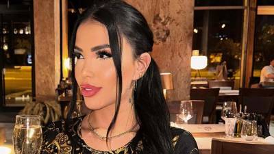 La muerte de la influencer brasileña Kauana Bilhar, de 26 años, ha generado conmoción en Brasil y Emiratos Árabes Unidos.