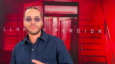 Prince Royce posa para EFE durante una entrevista el lunes 12 de febrero de 2024, en Miami, Florida.