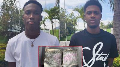Tres hombres fueron detenidos la mañana de este miércoles en el <b>muelle de cabotaje</b> de La Ceiba, Atlántida, tras ser requeridos por agentes de la Dirección Nacional de Servicios Policiales Fronterizos (<b>DNSPF</b>) cuando presuntamente transportaban varios paquetes de dinero en efectivo ocultos dentro de <b>dos maletas.</b>
