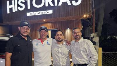 Pedro Troglio fue parte de la inauguración de un restaurante en San Pedro Sula.