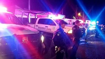 Elementos de seguridad mexicanos en la zona en la que ocurrió el enfrentamiento.