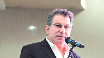 Mateo Yibrín agrega que el problema del acceso a dólares afecta el clima de negocios.