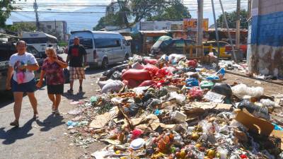 Los sampedranos también deben contribuir para tener la ciudad limpia, pero la principal responsabilidad es de la municipalidad y la empresa recolectora.