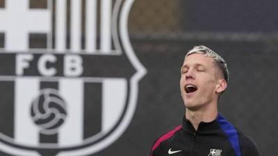 Dani Olmo en uno de los entrenamientos del Barcelona.