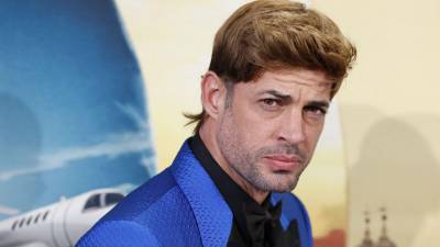 William Levy se está dando una nueva oportunidad en el amor con una bella enfermera, según confirmó él mismo a través de redes sociales.