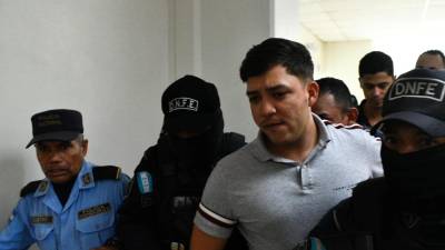 Los siete imputados al presentarse a los juzgados de San Pedro Sula.