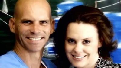 La expareja se casó en 2003, mientras él estaba en prisión.