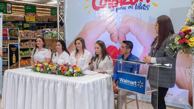 Ejecutivos de Cargill y Walmart lanzaron la campaña “Un gran corazón se pesa en libras”.