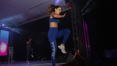El primer Movement Live by Michelob Ultra en Honduras trajo a la fitness coach internacional Silvy Araujo.