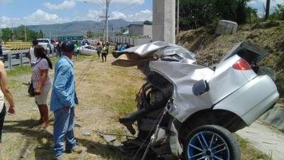 Así quedó el vehículo de Mauro, el hombre que sobrevivió de milagro.