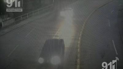 Desde que recibieron las primeras llamadas que reportaban el condenable hecho la madrugada del jueves, se activó el protocolo de observación y seguimiento del Sistema Nacional de Emergencias 911, informaron las autoridades.