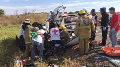 El incremento del tráfico en las carreteras mexicanas por las fiestas de Año Nuevo aumenta el número de accidentes.