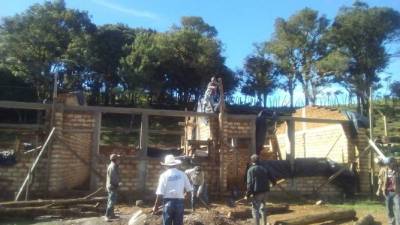 Aunque los padres de familia tienen la voluntad de apoyar el proyecto son de escasos recursos.