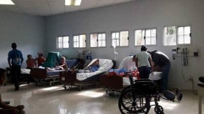 Los heridos fueron trasladados al hospital de Santa Bárbara.