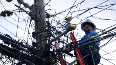 La Empresa Nacional de Energía Eléctrica (Enee) programó para este viernes 18 de septiembre varias interrupciones del servicio eléctrico por trabajos de mantenimiento y ejecución de proyectos en sectores de San Pedro Sula, Tegucigalpa, Choluteca, El Paraíso y Colón, con cortes que se extenderán entre las 8:00 a.m. y las 4:00 p.m., según cada circuito.