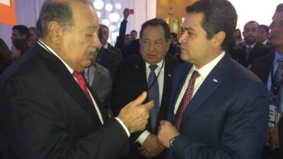 En la cumbre, el Presidente aprovechó para hablar con Carlos Slim, el hombremás rico del mundo.