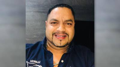 Fotografía del pastor Mauricio Gómez, quien también es comerciante.