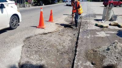 En un calvario se ha convertido pasar por la CA-13.
