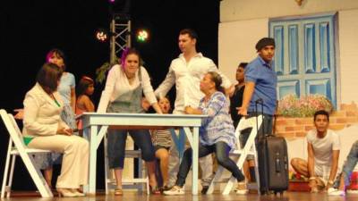 Espectaculares funciones de teatro sobre distintos géneros son presentadas en la ciudad. En el Saybe se dan entre 250 y 280 noches de teatro anualmente.