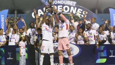 Luego de conquistar la copa número 40 de su historia esto es lo que sucede en la plantilla del Olimpia. Altas, los que llegarían, bajas confirmadas, renovaciones listas y los que están pendientes.