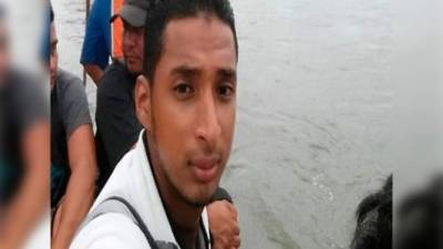 Gómez salió del país con el propósito de ayudar económicamente a sus padres.