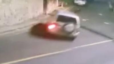 VÍDEO: Captan violento choque de una camioneta desenfrenada en colonia de Tegucigalpa