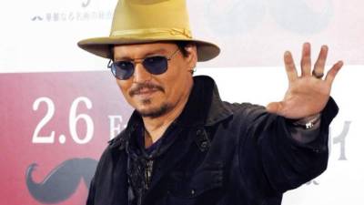 'Deseo comunicarles que Warner Bros. me ha pedido que deje mi papel como Grindelwald en Animales Fantásticos, y he respetado y aceptado la petición', dijo Johnny Depp.