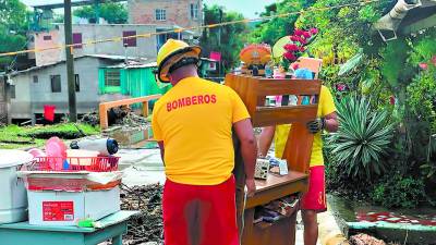 Las lluvias han dejado su huella destructora en unos 50 barrios y colonias de Comayagua y La Paz. Alarma que zonas que jamás han sufrido llenas, hoy paceden