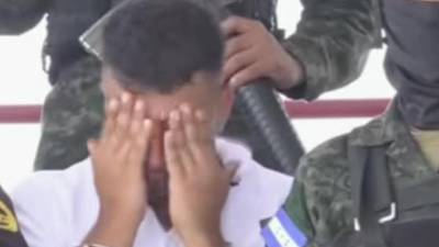 Futbolista hondureño fue detenido. El joven es empleado gubernamental y se conoce impactante motivo de su arresto.