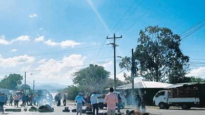 <b><span class=mln_uppercase_mln>Medida.</span></b> Maestros exigen transparencia en nombramientos.