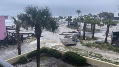 El huracán Sally tocó tierra la madrugada de este miércoles en el estado de Alabama, en la costa sur de Estados Unidos, con previsión de que provoque inundaciones 'históricas' y potencialmente mortales, según los meteorólogos.